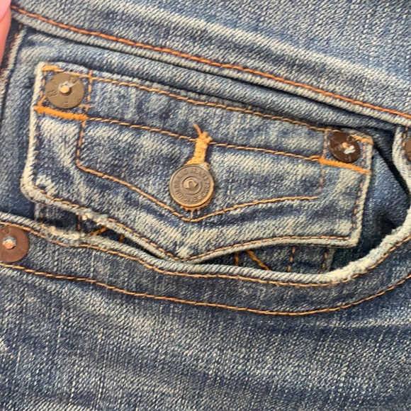 Men’s true religion shorts - Picture 3 of 3